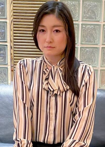 326FCT-001 นักแสดงใหม่ คุณชอบผู้หญิงวัยกลางคนที่น่ารัก คุณยูกิ อายุ 42 ปี ที่มีรอยยิ้มอันมีเสน่ห์หรือไม่