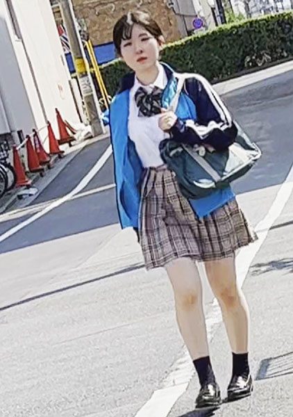 509JPAK-061 นักแสดงใหม่ หญิงสาวในเครื่องแบบสวมแว่นตาที่ฉันเห็นบนถนน เธอไล่ตามไปเรื่อยๆ